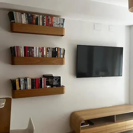 Old Town 1 Bedroom Hideaway Apartment Alicante